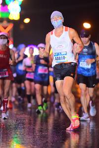 BIB: 40880, 4220, 4128
                            <button type="button" onclick="openModal(16629183)" class="btn btn-primary btn-sm float-right btn-popup" data-toggle="modal" data-target=".modal-high-quality">
                        <i class="fas fa-shopping-cart"></i> Add to Cart
                    </button>
                                            <button type="button" onclick="isThisMe(16629183, true)" class="btn btn-success btn-sm float-right btn-popup btn-isme hidden" data-toggle="tooltip" data-placement="bottom" title="นี่คือรูปของคุณใช่ไหม คลิกที่นี่เพื่อเอาเข้าอัลบั้ม">
                        <i class="fas fa-plus"></i> Add to album
                    </button>
                    <button type="button" onclick="isThisMe(16629183, false)" class="btn btn-warning btn-sm float-right btn-popup btn-isnotme hidden">
                        <i class="fas fa-ban"></i> Remove from album
                    </button>