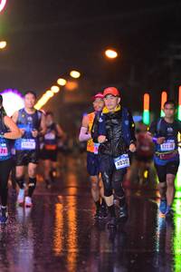 BIB: 422, 40317
                            <button type="button" onclick="openModal(16619057)" class="btn btn-primary btn-sm float-right btn-popup" data-toggle="modal" data-target=".modal-high-quality">
                        <i class="fas fa-shopping-cart"></i> Add to Cart
                    </button>
                                            <button type="button" onclick="isThisMe(16619057, true)" class="btn btn-success btn-sm float-right btn-popup btn-isme hidden" data-toggle="tooltip" data-placement="bottom" title="นี่คือรูปของคุณใช่ไหม คลิกที่นี่เพื่อเอาเข้าอัลบั้ม">
                        <i class="fas fa-plus"></i> Add to album
                    </button>
                    <button type="button" onclick="isThisMe(16619057, false)" class="btn btn-warning btn-sm float-right btn-popup btn-isnotme hidden">
                        <i class="fas fa-ban"></i> Remove from album
                    </button>