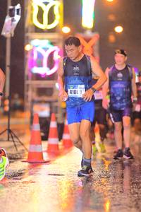 BIB: 4100
                            <button type="button" onclick="openModal(16663611)" class="btn btn-primary btn-sm float-right btn-popup" data-toggle="modal" data-target=".modal-high-quality">
                        <i class="fas fa-shopping-cart"></i> Add to Cart
                    </button>
                                            <button type="button" onclick="isThisMe(16663611, true)" class="btn btn-success btn-sm float-right btn-popup btn-isme hidden" data-toggle="tooltip" data-placement="bottom" title="นี่คือรูปของคุณใช่ไหม คลิกที่นี่เพื่อเอาเข้าอัลบั้ม">
                        <i class="fas fa-plus"></i> Add to album
                    </button>
                    <button type="button" onclick="isThisMe(16663611, false)" class="btn btn-warning btn-sm float-right btn-popup btn-isnotme hidden">
                        <i class="fas fa-ban"></i> Remove from album
                    </button>