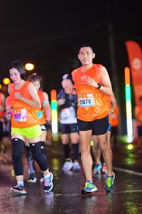 BIB: 2575, 
                            <button type="button" onclick="openModal(16817034)" class="btn btn-primary btn-sm float-right btn-popup" data-toggle="modal" data-target=".modal-high-quality">
                        <i class="fas fa-shopping-cart"></i> Add to Cart
                    </button>
                                            <button type="button" onclick="isThisMe(16817034, true)" class="btn btn-success btn-sm float-right btn-popup btn-isme hidden" data-toggle="tooltip" data-placement="bottom" title="นี่คือรูปของคุณใช่ไหม คลิกที่นี่เพื่อเอาเข้าอัลบั้ม">
                        <i class="fas fa-plus"></i> Add to album
                    </button>
                    <button type="button" onclick="isThisMe(16817034, false)" class="btn btn-warning btn-sm float-right btn-popup btn-isnotme hidden">
                        <i class="fas fa-ban"></i> Remove from album
                    </button>