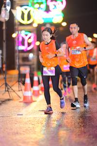 BIB: 23272
                            <button type="button" onclick="openModal(16783121)" class="btn btn-primary btn-sm float-right btn-popup" data-toggle="modal" data-target=".modal-high-quality">
                        <i class="fas fa-shopping-cart"></i> Add to Cart
                    </button>
                                            <button type="button" onclick="isThisMe(16783121, true)" class="btn btn-success btn-sm float-right btn-popup btn-isme hidden" data-toggle="tooltip" data-placement="bottom" title="นี่คือรูปของคุณใช่ไหม คลิกที่นี่เพื่อเอาเข้าอัลบั้ม">
                        <i class="fas fa-plus"></i> Add to album
                    </button>
                    <button type="button" onclick="isThisMe(16783121, false)" class="btn btn-warning btn-sm float-right btn-popup btn-isnotme hidden">
                        <i class="fas fa-ban"></i> Remove from album
                    </button>