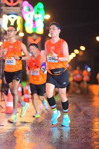 BIB: 22500, 20363, 20339
                            <button type="button" onclick="openModal(16767317)" class="btn btn-primary btn-sm float-right btn-popup" data-toggle="modal" data-target=".modal-high-quality">
                        <i class="fas fa-shopping-cart"></i> Add to Cart
                    </button>
                                            <button type="button" onclick="isThisMe(16767317, true)" class="btn btn-success btn-sm float-right btn-popup btn-isme hidden" data-toggle="tooltip" data-placement="bottom" title="นี่คือรูปของคุณใช่ไหม คลิกที่นี่เพื่อเอาเข้าอัลบั้ม">
                        <i class="fas fa-plus"></i> Add to album
                    </button>
                    <button type="button" onclick="isThisMe(16767317, false)" class="btn btn-warning btn-sm float-right btn-popup btn-isnotme hidden">
                        <i class="fas fa-ban"></i> Remove from album
                    </button>