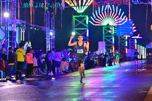 BIB: 10302
                            <button type="button" onclick="openModal(16556435)" class="btn btn-primary btn-sm float-right btn-popup" data-toggle="modal" data-target=".modal-high-quality">
                        <i class="fas fa-shopping-cart"></i> Add to Cart
                    </button>
                                            <button type="button" onclick="isThisMe(16556435, true)" class="btn btn-success btn-sm float-right btn-popup btn-isme hidden" data-toggle="tooltip" data-placement="bottom" title="นี่คือรูปของคุณใช่ไหม คลิกที่นี่เพื่อเอาเข้าอัลบั้ม">
                        <i class="fas fa-plus"></i> Add to album
                    </button>
                    <button type="button" onclick="isThisMe(16556435, false)" class="btn btn-warning btn-sm float-right btn-popup btn-isnotme hidden">
                        <i class="fas fa-ban"></i> Remove from album
                    </button>