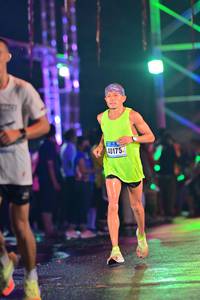 BIB: 40175
                            <button type="button" onclick="openModal(16556039)" class="btn btn-primary btn-sm float-right btn-popup" data-toggle="modal" data-target=".modal-high-quality">
                        <i class="fas fa-shopping-cart"></i> Add to Cart
                    </button>
                                            <button type="button" onclick="isThisMe(16556039, true)" class="btn btn-success btn-sm float-right btn-popup btn-isme hidden" data-toggle="tooltip" data-placement="bottom" title="นี่คือรูปของคุณใช่ไหม คลิกที่นี่เพื่อเอาเข้าอัลบั้ม">
                        <i class="fas fa-plus"></i> Add to album
                    </button>
                    <button type="button" onclick="isThisMe(16556039, false)" class="btn btn-warning btn-sm float-right btn-popup btn-isnotme hidden">
                        <i class="fas fa-ban"></i> Remove from album
                    </button>