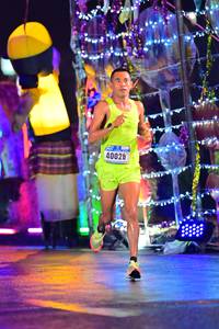 BIB: 40028
                            <button type="button" onclick="openModal(16555132)" class="btn btn-primary btn-sm float-right btn-popup" data-toggle="modal" data-target=".modal-high-quality">
                        <i class="fas fa-shopping-cart"></i> Add to Cart
                    </button>
                                            <button type="button" onclick="isThisMe(16555132, true)" class="btn btn-success btn-sm float-right btn-popup btn-isme hidden" data-toggle="tooltip" data-placement="bottom" title="นี่คือรูปของคุณใช่ไหม คลิกที่นี่เพื่อเอาเข้าอัลบั้ม">
                        <i class="fas fa-plus"></i> Add to album
                    </button>
                    <button type="button" onclick="isThisMe(16555132, false)" class="btn btn-warning btn-sm float-right btn-popup btn-isnotme hidden">
                        <i class="fas fa-ban"></i> Remove from album
                    </button>