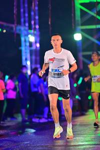 BIB: 41181
                            <button type="button" onclick="openModal(16555785)" class="btn btn-primary btn-sm float-right btn-popup" data-toggle="modal" data-target=".modal-high-quality">
                        <i class="fas fa-shopping-cart"></i> Add to Cart
                    </button>
                                            <button type="button" onclick="isThisMe(16555785, true)" class="btn btn-success btn-sm float-right btn-popup btn-isme hidden" data-toggle="tooltip" data-placement="bottom" title="นี่คือรูปของคุณใช่ไหม คลิกที่นี่เพื่อเอาเข้าอัลบั้ม">
                        <i class="fas fa-plus"></i> Add to album
                    </button>
                    <button type="button" onclick="isThisMe(16555785, false)" class="btn btn-warning btn-sm float-right btn-popup btn-isnotme hidden">
                        <i class="fas fa-ban"></i> Remove from album
                    </button>