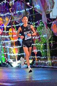 BIB: 401
                            <button type="button" onclick="openModal(16555322)" class="btn btn-primary btn-sm float-right btn-popup" data-toggle="modal" data-target=".modal-high-quality">
                        <i class="fas fa-shopping-cart"></i> Add to Cart
                    </button>
                                            <button type="button" onclick="isThisMe(16555322, true)" class="btn btn-success btn-sm float-right btn-popup btn-isme hidden" data-toggle="tooltip" data-placement="bottom" title="นี่คือรูปของคุณใช่ไหม คลิกที่นี่เพื่อเอาเข้าอัลบั้ม">
                        <i class="fas fa-plus"></i> Add to album
                    </button>
                    <button type="button" onclick="isThisMe(16555322, false)" class="btn btn-warning btn-sm float-right btn-popup btn-isnotme hidden">
                        <i class="fas fa-ban"></i> Remove from album
                    </button>