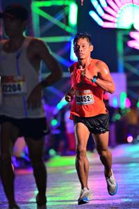 BIB: 12204, 20452
                            <button type="button" onclick="openModal(16557735)" class="btn btn-primary btn-sm float-right btn-popup" data-toggle="modal" data-target=".modal-high-quality">
                        <i class="fas fa-shopping-cart"></i> Add to Cart
                    </button>
                                            <button type="button" onclick="isThisMe(16557735, true)" class="btn btn-success btn-sm float-right btn-popup btn-isme hidden" data-toggle="tooltip" data-placement="bottom" title="นี่คือรูปของคุณใช่ไหม คลิกที่นี่เพื่อเอาเข้าอัลบั้ม">
                        <i class="fas fa-plus"></i> Add to album
                    </button>
                    <button type="button" onclick="isThisMe(16557735, false)" class="btn btn-warning btn-sm float-right btn-popup btn-isnotme hidden">
                        <i class="fas fa-ban"></i> Remove from album
                    </button>