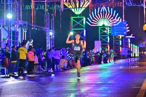 BIB: 40302
                            <button type="button" onclick="openModal(16556447)" class="btn btn-primary btn-sm float-right btn-popup" data-toggle="modal" data-target=".modal-high-quality">
                        <i class="fas fa-shopping-cart"></i> Add to Cart
                    </button>
                                            <button type="button" onclick="isThisMe(16556447, true)" class="btn btn-success btn-sm float-right btn-popup btn-isme hidden" data-toggle="tooltip" data-placement="bottom" title="นี่คือรูปของคุณใช่ไหม คลิกที่นี่เพื่อเอาเข้าอัลบั้ม">
                        <i class="fas fa-plus"></i> Add to album
                    </button>
                    <button type="button" onclick="isThisMe(16556447, false)" class="btn btn-warning btn-sm float-right btn-popup btn-isnotme hidden">
                        <i class="fas fa-ban"></i> Remove from album
                    </button>