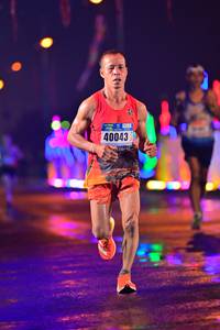 BIB: 40043
                            <button type="button" onclick="openModal(16560892)" class="btn btn-primary btn-sm float-right btn-popup" data-toggle="modal" data-target=".modal-high-quality">
                        <i class="fas fa-shopping-cart"></i> Add to Cart
                    </button>
                                            <button type="button" onclick="isThisMe(16560892, true)" class="btn btn-success btn-sm float-right btn-popup btn-isme hidden" data-toggle="tooltip" data-placement="bottom" title="นี่คือรูปของคุณใช่ไหม คลิกที่นี่เพื่อเอาเข้าอัลบั้ม">
                        <i class="fas fa-plus"></i> Add to album
                    </button>
                    <button type="button" onclick="isThisMe(16560892, false)" class="btn btn-warning btn-sm float-right btn-popup btn-isnotme hidden">
                        <i class="fas fa-ban"></i> Remove from album
                    </button>