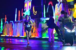 BIB: 2403
                            <button type="button" onclick="openModal(16552789)" class="btn btn-primary btn-sm float-right btn-popup" data-toggle="modal" data-target=".modal-high-quality">
                        <i class="fas fa-shopping-cart"></i> Add to Cart
                    </button>
                                            <button type="button" onclick="isThisMe(16552789, true)" class="btn btn-success btn-sm float-right btn-popup btn-isme hidden" data-toggle="tooltip" data-placement="bottom" title="นี่คือรูปของคุณใช่ไหม คลิกที่นี่เพื่อเอาเข้าอัลบั้ม">
                        <i class="fas fa-plus"></i> Add to album
                    </button>
                    <button type="button" onclick="isThisMe(16552789, false)" class="btn btn-warning btn-sm float-right btn-popup btn-isnotme hidden">
                        <i class="fas fa-ban"></i> Remove from album
                    </button>