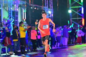 BIB: 4223
                            <button type="button" onclick="openModal(16555967)" class="btn btn-primary btn-sm float-right btn-popup" data-toggle="modal" data-target=".modal-high-quality">
                        <i class="fas fa-shopping-cart"></i> Add to Cart
                    </button>
                                            <button type="button" onclick="isThisMe(16555967, true)" class="btn btn-success btn-sm float-right btn-popup btn-isme hidden" data-toggle="tooltip" data-placement="bottom" title="นี่คือรูปของคุณใช่ไหม คลิกที่นี่เพื่อเอาเข้าอัลบั้ม">
                        <i class="fas fa-plus"></i> Add to album
                    </button>
                    <button type="button" onclick="isThisMe(16555967, false)" class="btn btn-warning btn-sm float-right btn-popup btn-isnotme hidden">
                        <i class="fas fa-ban"></i> Remove from album
                    </button>