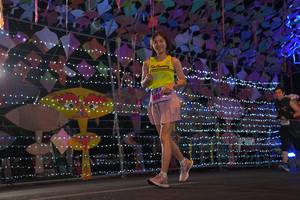 BIB: 4406
                            <button type="button" onclick="openModal(16573371)" class="btn btn-primary btn-sm float-right btn-popup" data-toggle="modal" data-target=".modal-high-quality">
                        <i class="fas fa-shopping-cart"></i> Add to Cart
                    </button>
                                            <button type="button" onclick="isThisMe(16573371, true)" class="btn btn-success btn-sm float-right btn-popup btn-isme hidden" data-toggle="tooltip" data-placement="bottom" title="นี่คือรูปของคุณใช่ไหม คลิกที่นี่เพื่อเอาเข้าอัลบั้ม">
                        <i class="fas fa-plus"></i> Add to album
                    </button>
                    <button type="button" onclick="isThisMe(16573371, false)" class="btn btn-warning btn-sm float-right btn-popup btn-isnotme hidden">
                        <i class="fas fa-ban"></i> Remove from album
                    </button>