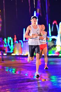 BIB: 20090
                            <button type="button" onclick="openModal(16595535)" class="btn btn-primary btn-sm float-right btn-popup" data-toggle="modal" data-target=".modal-high-quality">
                        <i class="fas fa-shopping-cart"></i> Add to Cart
                    </button>
                                            <button type="button" onclick="isThisMe(16595535, true)" class="btn btn-success btn-sm float-right btn-popup btn-isme hidden" data-toggle="tooltip" data-placement="bottom" title="นี่คือรูปของคุณใช่ไหม คลิกที่นี่เพื่อเอาเข้าอัลบั้ม">
                        <i class="fas fa-plus"></i> Add to album
                    </button>
                    <button type="button" onclick="isThisMe(16595535, false)" class="btn btn-warning btn-sm float-right btn-popup btn-isnotme hidden">
                        <i class="fas fa-ban"></i> Remove from album
                    </button>