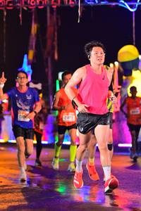 BIB: 220, 2181
                            <button type="button" onclick="openModal(16658705)" class="btn btn-primary btn-sm float-right btn-popup" data-toggle="modal" data-target=".modal-high-quality">
                        <i class="fas fa-shopping-cart"></i> Add to Cart
                    </button>
                                            <button type="button" onclick="isThisMe(16658705, true)" class="btn btn-success btn-sm float-right btn-popup btn-isme hidden" data-toggle="tooltip" data-placement="bottom" title="นี่คือรูปของคุณใช่ไหม คลิกที่นี่เพื่อเอาเข้าอัลบั้ม">
                        <i class="fas fa-plus"></i> Add to album
                    </button>
                    <button type="button" onclick="isThisMe(16658705, false)" class="btn btn-warning btn-sm float-right btn-popup btn-isnotme hidden">
                        <i class="fas fa-ban"></i> Remove from album
                    </button>