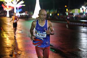 BIB: 42103
                            <button type="button" onclick="openModal(16610893)" class="btn btn-primary btn-sm float-right btn-popup" data-toggle="modal" data-target=".modal-high-quality">
                        <i class="fas fa-shopping-cart"></i> Add to Cart
                    </button>
                                            <button type="button" onclick="isThisMe(16610893, true)" class="btn btn-success btn-sm float-right btn-popup btn-isme hidden" data-toggle="tooltip" data-placement="bottom" title="นี่คือรูปของคุณใช่ไหม คลิกที่นี่เพื่อเอาเข้าอัลบั้ม">
                        <i class="fas fa-plus"></i> Add to album
                    </button>
                    <button type="button" onclick="isThisMe(16610893, false)" class="btn btn-warning btn-sm float-right btn-popup btn-isnotme hidden">
                        <i class="fas fa-ban"></i> Remove from album
                    </button>