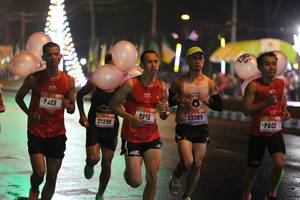 BIB: 130, 21298, 22389
                            <button type="button" onclick="openModal(16617980)" class="btn btn-primary btn-sm float-right btn-popup" data-toggle="modal" data-target=".modal-high-quality">
                        <i class="fas fa-shopping-cart"></i> Add to Cart
                    </button>
                                            <button type="button" onclick="isThisMe(16617980, true)" class="btn btn-success btn-sm float-right btn-popup btn-isme hidden" data-toggle="tooltip" data-placement="bottom" title="นี่คือรูปของคุณใช่ไหม คลิกที่นี่เพื่อเอาเข้าอัลบั้ม">
                        <i class="fas fa-plus"></i> Add to album
                    </button>
                    <button type="button" onclick="isThisMe(16617980, false)" class="btn btn-warning btn-sm float-right btn-popup btn-isnotme hidden">
                        <i class="fas fa-ban"></i> Remove from album
                    </button>