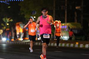 BIB: 41631
                            <button type="button" onclick="openModal(16846683)" class="btn btn-primary btn-sm float-right btn-popup" data-toggle="modal" data-target=".modal-high-quality">
                        <i class="fas fa-shopping-cart"></i> Add to Cart
                    </button>
                                            <button type="button" onclick="isThisMe(16846683, true)" class="btn btn-success btn-sm float-right btn-popup btn-isme hidden" data-toggle="tooltip" data-placement="bottom" title="นี่คือรูปของคุณใช่ไหม คลิกที่นี่เพื่อเอาเข้าอัลบั้ม">
                        <i class="fas fa-plus"></i> Add to album
                    </button>
                    <button type="button" onclick="isThisMe(16846683, false)" class="btn btn-warning btn-sm float-right btn-popup btn-isnotme hidden">
                        <i class="fas fa-ban"></i> Remove from album
                    </button>