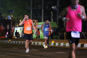 BIB: 23724, 405
                            <button type="button" onclick="openModal(16846728)" class="btn btn-primary btn-sm float-right btn-popup" data-toggle="modal" data-target=".modal-high-quality">
                        <i class="fas fa-shopping-cart"></i> Add to Cart
                    </button>
                                            <button type="button" onclick="isThisMe(16846728, true)" class="btn btn-success btn-sm float-right btn-popup btn-isme hidden" data-toggle="tooltip" data-placement="bottom" title="นี่คือรูปของคุณใช่ไหม คลิกที่นี่เพื่อเอาเข้าอัลบั้ม">
                        <i class="fas fa-plus"></i> Add to album
                    </button>
                    <button type="button" onclick="isThisMe(16846728, false)" class="btn btn-warning btn-sm float-right btn-popup btn-isnotme hidden">
                        <i class="fas fa-ban"></i> Remove from album
                    </button>