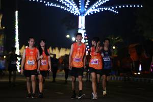 BIB: 26467, 10426, 27160, 22013, 172
                            <button type="button" onclick="openModal(16848105)" class="btn btn-primary btn-sm float-right btn-popup" data-toggle="modal" data-target=".modal-high-quality">
                        <i class="fas fa-shopping-cart"></i> Add to Cart
                    </button>
                                            <button type="button" onclick="isThisMe(16848105, true)" class="btn btn-success btn-sm float-right btn-popup btn-isme hidden" data-toggle="tooltip" data-placement="bottom" title="นี่คือรูปของคุณใช่ไหม คลิกที่นี่เพื่อเอาเข้าอัลบั้ม">
                        <i class="fas fa-plus"></i> Add to album
                    </button>
                    <button type="button" onclick="isThisMe(16848105, false)" class="btn btn-warning btn-sm float-right btn-popup btn-isnotme hidden">
                        <i class="fas fa-ban"></i> Remove from album
                    </button>