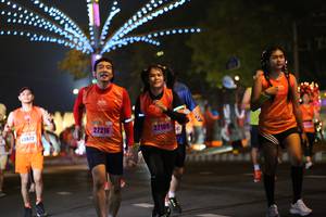 BIB: 27216, 27109, 872
                            <button type="button" onclick="openModal(16850801)" class="btn btn-primary btn-sm float-right btn-popup" data-toggle="modal" data-target=".modal-high-quality">
                        <i class="fas fa-shopping-cart"></i> Add to Cart
                    </button>
                                            <button type="button" onclick="isThisMe(16850801, true)" class="btn btn-success btn-sm float-right btn-popup btn-isme hidden" data-toggle="tooltip" data-placement="bottom" title="นี่คือรูปของคุณใช่ไหม คลิกที่นี่เพื่อเอาเข้าอัลบั้ม">
                        <i class="fas fa-plus"></i> Add to album
                    </button>
                    <button type="button" onclick="isThisMe(16850801, false)" class="btn btn-warning btn-sm float-right btn-popup btn-isnotme hidden">
                        <i class="fas fa-ban"></i> Remove from album
                    </button>