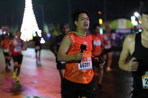 BIB: 66201
                            <button type="button" onclick="openModal(16661536)" class="btn btn-primary btn-sm float-right btn-popup" data-toggle="modal" data-target=".modal-high-quality">
                        <i class="fas fa-shopping-cart"></i> Add to Cart
                    </button>
                                            <button type="button" onclick="isThisMe(16661536, true)" class="btn btn-success btn-sm float-right btn-popup btn-isme hidden" data-toggle="tooltip" data-placement="bottom" title="นี่คือรูปของคุณใช่ไหม คลิกที่นี่เพื่อเอาเข้าอัลบั้ม">
                        <i class="fas fa-plus"></i> Add to album
                    </button>
                    <button type="button" onclick="isThisMe(16661536, false)" class="btn btn-warning btn-sm float-right btn-popup btn-isnotme hidden">
                        <i class="fas fa-ban"></i> Remove from album
                    </button>