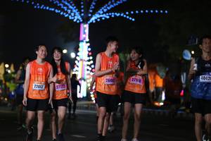 BIB: 4042, 27160, 2646, 22013, 27172
                            <button type="button" onclick="openModal(16848250)" class="btn btn-primary btn-sm float-right btn-popup" data-toggle="modal" data-target=".modal-high-quality">
                        <i class="fas fa-shopping-cart"></i> Add to Cart
                    </button>
                                            <button type="button" onclick="isThisMe(16848250, true)" class="btn btn-success btn-sm float-right btn-popup btn-isme hidden" data-toggle="tooltip" data-placement="bottom" title="นี่คือรูปของคุณใช่ไหม คลิกที่นี่เพื่อเอาเข้าอัลบั้ม">
                        <i class="fas fa-plus"></i> Add to album
                    </button>
                    <button type="button" onclick="isThisMe(16848250, false)" class="btn btn-warning btn-sm float-right btn-popup btn-isnotme hidden">
                        <i class="fas fa-ban"></i> Remove from album
                    </button>