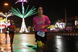 BIB: 42111, 10043
                            <button type="button" onclick="openModal(16610551)" class="btn btn-primary btn-sm float-right btn-popup" data-toggle="modal" data-target=".modal-high-quality">
                        <i class="fas fa-shopping-cart"></i> Add to Cart
                    </button>
                                            <button type="button" onclick="isThisMe(16610551, true)" class="btn btn-success btn-sm float-right btn-popup btn-isme hidden" data-toggle="tooltip" data-placement="bottom" title="นี่คือรูปของคุณใช่ไหม คลิกที่นี่เพื่อเอาเข้าอัลบั้ม">
                        <i class="fas fa-plus"></i> Add to album
                    </button>
                    <button type="button" onclick="isThisMe(16610551, false)" class="btn btn-warning btn-sm float-right btn-popup btn-isnotme hidden">
                        <i class="fas fa-ban"></i> Remove from album
                    </button>