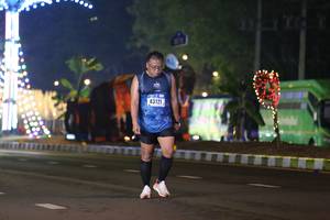 BIB: 43121
                            <button type="button" onclick="openModal(16908513)" class="btn btn-primary btn-sm float-right btn-popup" data-toggle="modal" data-target=".modal-high-quality">
                        <i class="fas fa-shopping-cart"></i> Add to Cart
                    </button>
                                            <button type="button" onclick="isThisMe(16908513, true)" class="btn btn-success btn-sm float-right btn-popup btn-isme hidden" data-toggle="tooltip" data-placement="bottom" title="นี่คือรูปของคุณใช่ไหม คลิกที่นี่เพื่อเอาเข้าอัลบั้ม">
                        <i class="fas fa-plus"></i> Add to album
                    </button>
                    <button type="button" onclick="isThisMe(16908513, false)" class="btn btn-warning btn-sm float-right btn-popup btn-isnotme hidden">
                        <i class="fas fa-ban"></i> Remove from album
                    </button>