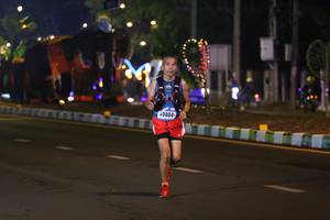 BIB: 40004
                            <button type="button" onclick="openModal(16971772)" class="btn btn-primary btn-sm float-right btn-popup" data-toggle="modal" data-target=".modal-high-quality">
                        <i class="fas fa-shopping-cart"></i> Add to Cart
                    </button>
                                            <button type="button" onclick="isThisMe(16971772, true)" class="btn btn-success btn-sm float-right btn-popup btn-isme hidden" data-toggle="tooltip" data-placement="bottom" title="นี่คือรูปของคุณใช่ไหม คลิกที่นี่เพื่อเอาเข้าอัลบั้ม">
                        <i class="fas fa-plus"></i> Add to album
                    </button>
                    <button type="button" onclick="isThisMe(16971772, false)" class="btn btn-warning btn-sm float-right btn-popup btn-isnotme hidden">
                        <i class="fas fa-ban"></i> Remove from album
                    </button>