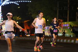 BIB: 44860, 44395, 44859
                            <button type="button" onclick="openModal(16890981)" class="btn btn-primary btn-sm float-right btn-popup" data-toggle="modal" data-target=".modal-high-quality">
                        <i class="fas fa-shopping-cart"></i> Add to Cart
                    </button>
                                            <button type="button" onclick="isThisMe(16890981, true)" class="btn btn-success btn-sm float-right btn-popup btn-isme hidden" data-toggle="tooltip" data-placement="bottom" title="นี่คือรูปของคุณใช่ไหม คลิกที่นี่เพื่อเอาเข้าอัลบั้ม">
                        <i class="fas fa-plus"></i> Add to album
                    </button>
                    <button type="button" onclick="isThisMe(16890981, false)" class="btn btn-warning btn-sm float-right btn-popup btn-isnotme hidden">
                        <i class="fas fa-ban"></i> Remove from album
                    </button>