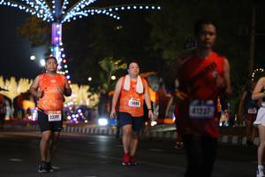 BIB: 13688, 41237, 23391
                            <button type="button" onclick="openModal(16870459)" class="btn btn-primary btn-sm float-right btn-popup" data-toggle="modal" data-target=".modal-high-quality">
                        <i class="fas fa-shopping-cart"></i> Add to Cart
                    </button>
                                            <button type="button" onclick="isThisMe(16870459, true)" class="btn btn-success btn-sm float-right btn-popup btn-isme hidden" data-toggle="tooltip" data-placement="bottom" title="นี่คือรูปของคุณใช่ไหม คลิกที่นี่เพื่อเอาเข้าอัลบั้ม">
                        <i class="fas fa-plus"></i> Add to album
                    </button>
                    <button type="button" onclick="isThisMe(16870459, false)" class="btn btn-warning btn-sm float-right btn-popup btn-isnotme hidden">
                        <i class="fas fa-ban"></i> Remove from album
                    </button>