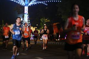 BIB: 41904, 23688
                            <button type="button" onclick="openModal(16870342)" class="btn btn-primary btn-sm float-right btn-popup" data-toggle="modal" data-target=".modal-high-quality">
                        <i class="fas fa-shopping-cart"></i> Add to Cart
                    </button>
                                            <button type="button" onclick="isThisMe(16870342, true)" class="btn btn-success btn-sm float-right btn-popup btn-isme hidden" data-toggle="tooltip" data-placement="bottom" title="นี่คือรูปของคุณใช่ไหม คลิกที่นี่เพื่อเอาเข้าอัลบั้ม">
                        <i class="fas fa-plus"></i> Add to album
                    </button>
                    <button type="button" onclick="isThisMe(16870342, false)" class="btn btn-warning btn-sm float-right btn-popup btn-isnotme hidden">
                        <i class="fas fa-ban"></i> Remove from album
                    </button>