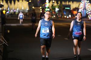 BIB: 303, 44584
                            <button type="button" onclick="openModal(16975352)" class="btn btn-primary btn-sm float-right btn-popup" data-toggle="modal" data-target=".modal-high-quality">
                        <i class="fas fa-shopping-cart"></i> Add to Cart
                    </button>
                                            <button type="button" onclick="isThisMe(16975352, true)" class="btn btn-success btn-sm float-right btn-popup btn-isme hidden" data-toggle="tooltip" data-placement="bottom" title="นี่คือรูปของคุณใช่ไหม คลิกที่นี่เพื่อเอาเข้าอัลบั้ม">
                        <i class="fas fa-plus"></i> Add to album
                    </button>
                    <button type="button" onclick="isThisMe(16975352, false)" class="btn btn-warning btn-sm float-right btn-popup btn-isnotme hidden">
                        <i class="fas fa-ban"></i> Remove from album
                    </button>