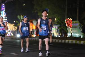 BIB: 4109, 42243, 41998
                            <button type="button" onclick="openModal(16917724)" class="btn btn-primary btn-sm float-right btn-popup" data-toggle="modal" data-target=".modal-high-quality">
                        <i class="fas fa-shopping-cart"></i> Add to Cart
                    </button>
                                            <button type="button" onclick="isThisMe(16917724, true)" class="btn btn-success btn-sm float-right btn-popup btn-isme hidden" data-toggle="tooltip" data-placement="bottom" title="นี่คือรูปของคุณใช่ไหม คลิกที่นี่เพื่อเอาเข้าอัลบั้ม">
                        <i class="fas fa-plus"></i> Add to album
                    </button>
                    <button type="button" onclick="isThisMe(16917724, false)" class="btn btn-warning btn-sm float-right btn-popup btn-isnotme hidden">
                        <i class="fas fa-ban"></i> Remove from album
                    </button>