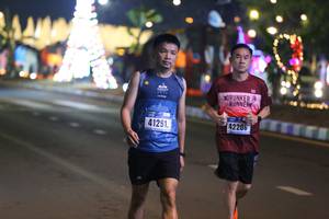 BIB: 41291, 42206
                            <button type="button" onclick="openModal(16978899)" class="btn btn-primary btn-sm float-right btn-popup" data-toggle="modal" data-target=".modal-high-quality">
                        <i class="fas fa-shopping-cart"></i> Add to Cart
                    </button>
                                            <button type="button" onclick="isThisMe(16978899, true)" class="btn btn-success btn-sm float-right btn-popup btn-isme hidden" data-toggle="tooltip" data-placement="bottom" title="นี่คือรูปของคุณใช่ไหม คลิกที่นี่เพื่อเอาเข้าอัลบั้ม">
                        <i class="fas fa-plus"></i> Add to album
                    </button>
                    <button type="button" onclick="isThisMe(16978899, false)" class="btn btn-warning btn-sm float-right btn-popup btn-isnotme hidden">
                        <i class="fas fa-ban"></i> Remove from album
                    </button>