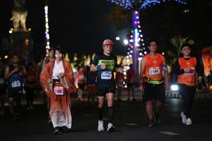 BIB: 21686, 63407, 5360
                            <button type="button" onclick="openModal(16879667)" class="btn btn-primary btn-sm float-right btn-popup" data-toggle="modal" data-target=".modal-high-quality">
                        <i class="fas fa-shopping-cart"></i> Add to Cart
                    </button>
                                            <button type="button" onclick="isThisMe(16879667, true)" class="btn btn-success btn-sm float-right btn-popup btn-isme hidden" data-toggle="tooltip" data-placement="bottom" title="นี่คือรูปของคุณใช่ไหม คลิกที่นี่เพื่อเอาเข้าอัลบั้ม">
                        <i class="fas fa-plus"></i> Add to album
                    </button>
                    <button type="button" onclick="isThisMe(16879667, false)" class="btn btn-warning btn-sm float-right btn-popup btn-isnotme hidden">
                        <i class="fas fa-ban"></i> Remove from album
                    </button>