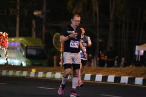 BIB: 42573
                            <button type="button" onclick="openModal(16906118)" class="btn btn-primary btn-sm float-right btn-popup" data-toggle="modal" data-target=".modal-high-quality">
                        <i class="fas fa-shopping-cart"></i> Add to Cart
                    </button>
                                            <button type="button" onclick="isThisMe(16906118, true)" class="btn btn-success btn-sm float-right btn-popup btn-isme hidden" data-toggle="tooltip" data-placement="bottom" title="นี่คือรูปของคุณใช่ไหม คลิกที่นี่เพื่อเอาเข้าอัลบั้ม">
                        <i class="fas fa-plus"></i> Add to album
                    </button>
                    <button type="button" onclick="isThisMe(16906118, false)" class="btn btn-warning btn-sm float-right btn-popup btn-isnotme hidden">
                        <i class="fas fa-ban"></i> Remove from album
                    </button>