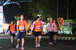 BIB: 27212, 26918, 27184
                            <button type="button" onclick="openModal(16874461)" class="btn btn-primary btn-sm float-right btn-popup" data-toggle="modal" data-target=".modal-high-quality">
                        <i class="fas fa-shopping-cart"></i> Add to Cart
                    </button>
                                            <button type="button" onclick="isThisMe(16874461, true)" class="btn btn-success btn-sm float-right btn-popup btn-isme hidden" data-toggle="tooltip" data-placement="bottom" title="นี่คือรูปของคุณใช่ไหม คลิกที่นี่เพื่อเอาเข้าอัลบั้ม">
                        <i class="fas fa-plus"></i> Add to album
                    </button>
                    <button type="button" onclick="isThisMe(16874461, false)" class="btn btn-warning btn-sm float-right btn-popup btn-isnotme hidden">
                        <i class="fas fa-ban"></i> Remove from album
                    </button>