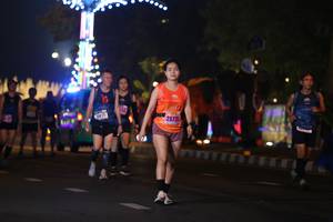 BIB: 25721
                            <button type="button" onclick="openModal(16889368)" class="btn btn-primary btn-sm float-right btn-popup" data-toggle="modal" data-target=".modal-high-quality">
                        <i class="fas fa-shopping-cart"></i> Add to Cart
                    </button>
                                            <button type="button" onclick="isThisMe(16889368, true)" class="btn btn-success btn-sm float-right btn-popup btn-isme hidden" data-toggle="tooltip" data-placement="bottom" title="นี่คือรูปของคุณใช่ไหม คลิกที่นี่เพื่อเอาเข้าอัลบั้ม">
                        <i class="fas fa-plus"></i> Add to album
                    </button>
                    <button type="button" onclick="isThisMe(16889368, false)" class="btn btn-warning btn-sm float-right btn-popup btn-isnotme hidden">
                        <i class="fas fa-ban"></i> Remove from album
                    </button>