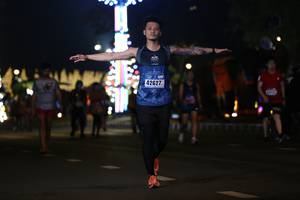 BIB: 42627
                            <button type="button" onclick="openModal(16880165)" class="btn btn-primary btn-sm float-right btn-popup" data-toggle="modal" data-target=".modal-high-quality">
                        <i class="fas fa-shopping-cart"></i> Add to Cart
                    </button>
                                            <button type="button" onclick="isThisMe(16880165, true)" class="btn btn-success btn-sm float-right btn-popup btn-isme hidden" data-toggle="tooltip" data-placement="bottom" title="นี่คือรูปของคุณใช่ไหม คลิกที่นี่เพื่อเอาเข้าอัลบั้ม">
                        <i class="fas fa-plus"></i> Add to album
                    </button>
                    <button type="button" onclick="isThisMe(16880165, false)" class="btn btn-warning btn-sm float-right btn-popup btn-isnotme hidden">
                        <i class="fas fa-ban"></i> Remove from album
                    </button>