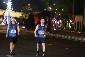 BIB: 43242, 43244
                            <button type="button" onclick="openModal(16975777)" class="btn btn-primary btn-sm float-right btn-popup" data-toggle="modal" data-target=".modal-high-quality">
                        <i class="fas fa-shopping-cart"></i> Add to Cart
                    </button>
                                            <button type="button" onclick="isThisMe(16975777, true)" class="btn btn-success btn-sm float-right btn-popup btn-isme hidden" data-toggle="tooltip" data-placement="bottom" title="นี่คือรูปของคุณใช่ไหม คลิกที่นี่เพื่อเอาเข้าอัลบั้ม">
                        <i class="fas fa-plus"></i> Add to album
                    </button>
                    <button type="button" onclick="isThisMe(16975777, false)" class="btn btn-warning btn-sm float-right btn-popup btn-isnotme hidden">
                        <i class="fas fa-ban"></i> Remove from album
                    </button>