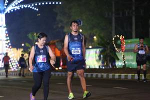 BIB: 42906
                            <button type="button" onclick="openModal(16916585)" class="btn btn-primary btn-sm float-right btn-popup" data-toggle="modal" data-target=".modal-high-quality">
                        <i class="fas fa-shopping-cart"></i> Add to Cart
                    </button>
                                            <button type="button" onclick="isThisMe(16916585, true)" class="btn btn-success btn-sm float-right btn-popup btn-isme hidden" data-toggle="tooltip" data-placement="bottom" title="นี่คือรูปของคุณใช่ไหม คลิกที่นี่เพื่อเอาเข้าอัลบั้ม">
                        <i class="fas fa-plus"></i> Add to album
                    </button>
                    <button type="button" onclick="isThisMe(16916585, false)" class="btn btn-warning btn-sm float-right btn-popup btn-isnotme hidden">
                        <i class="fas fa-ban"></i> Remove from album
                    </button>