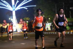 BIB: 41382, 20344
                            <button type="button" onclick="openModal(16905432)" class="btn btn-primary btn-sm float-right btn-popup" data-toggle="modal" data-target=".modal-high-quality">
                        <i class="fas fa-shopping-cart"></i> Add to Cart
                    </button>
                                            <button type="button" onclick="isThisMe(16905432, true)" class="btn btn-success btn-sm float-right btn-popup btn-isme hidden" data-toggle="tooltip" data-placement="bottom" title="นี่คือรูปของคุณใช่ไหม คลิกที่นี่เพื่อเอาเข้าอัลบั้ม">
                        <i class="fas fa-plus"></i> Add to album
                    </button>
                    <button type="button" onclick="isThisMe(16905432, false)" class="btn btn-warning btn-sm float-right btn-popup btn-isnotme hidden">
                        <i class="fas fa-ban"></i> Remove from album
                    </button>