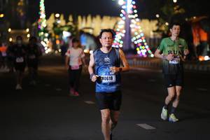 BIB: 426, 40618
                            <button type="button" onclick="openModal(16948486)" class="btn btn-primary btn-sm float-right btn-popup" data-toggle="modal" data-target=".modal-high-quality">
                        <i class="fas fa-shopping-cart"></i> Add to Cart
                    </button>
                                            <button type="button" onclick="isThisMe(16948486, true)" class="btn btn-success btn-sm float-right btn-popup btn-isme hidden" data-toggle="tooltip" data-placement="bottom" title="นี่คือรูปของคุณใช่ไหม คลิกที่นี่เพื่อเอาเข้าอัลบั้ม">
                        <i class="fas fa-plus"></i> Add to album
                    </button>
                    <button type="button" onclick="isThisMe(16948486, false)" class="btn btn-warning btn-sm float-right btn-popup btn-isnotme hidden">
                        <i class="fas fa-ban"></i> Remove from album
                    </button>