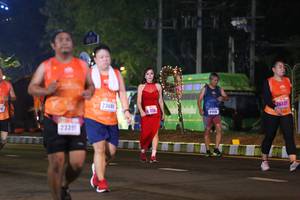 BIB: 2368, 26577, 205, 41406, 2331
                            <button type="button" onclick="openModal(16870573)" class="btn btn-primary btn-sm float-right btn-popup" data-toggle="modal" data-target=".modal-high-quality">
                        <i class="fas fa-shopping-cart"></i> Add to Cart
                    </button>
                                            <button type="button" onclick="isThisMe(16870573, true)" class="btn btn-success btn-sm float-right btn-popup btn-isme hidden" data-toggle="tooltip" data-placement="bottom" title="นี่คือรูปของคุณใช่ไหม คลิกที่นี่เพื่อเอาเข้าอัลบั้ม">
                        <i class="fas fa-plus"></i> Add to album
                    </button>
                    <button type="button" onclick="isThisMe(16870573, false)" class="btn btn-warning btn-sm float-right btn-popup btn-isnotme hidden">
                        <i class="fas fa-ban"></i> Remove from album
                    </button>