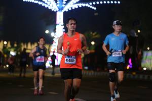BIB: 42610
                            <button type="button" onclick="openModal(16907332)" class="btn btn-primary btn-sm float-right btn-popup" data-toggle="modal" data-target=".modal-high-quality">
                        <i class="fas fa-shopping-cart"></i> Add to Cart
                    </button>
                                            <button type="button" onclick="isThisMe(16907332, true)" class="btn btn-success btn-sm float-right btn-popup btn-isme hidden" data-toggle="tooltip" data-placement="bottom" title="นี่คือรูปของคุณใช่ไหม คลิกที่นี่เพื่อเอาเข้าอัลบั้ม">
                        <i class="fas fa-plus"></i> Add to album
                    </button>
                    <button type="button" onclick="isThisMe(16907332, false)" class="btn btn-warning btn-sm float-right btn-popup btn-isnotme hidden">
                        <i class="fas fa-ban"></i> Remove from album
                    </button>