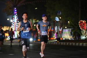 BIB: 42550, 43275
                            <button type="button" onclick="openModal(16901870)" class="btn btn-primary btn-sm float-right btn-popup" data-toggle="modal" data-target=".modal-high-quality">
                        <i class="fas fa-shopping-cart"></i> Add to Cart
                    </button>
                                            <button type="button" onclick="isThisMe(16901870, true)" class="btn btn-success btn-sm float-right btn-popup btn-isme hidden" data-toggle="tooltip" data-placement="bottom" title="นี่คือรูปของคุณใช่ไหม คลิกที่นี่เพื่อเอาเข้าอัลบั้ม">
                        <i class="fas fa-plus"></i> Add to album
                    </button>
                    <button type="button" onclick="isThisMe(16901870, false)" class="btn btn-warning btn-sm float-right btn-popup btn-isnotme hidden">
                        <i class="fas fa-ban"></i> Remove from album
                    </button>