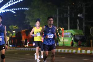 BIB: 4102, 1626
                            <button type="button" onclick="openModal(16893537)" class="btn btn-primary btn-sm float-right btn-popup" data-toggle="modal" data-target=".modal-high-quality">
                        <i class="fas fa-shopping-cart"></i> Add to Cart
                    </button>
                                            <button type="button" onclick="isThisMe(16893537, true)" class="btn btn-success btn-sm float-right btn-popup btn-isme hidden" data-toggle="tooltip" data-placement="bottom" title="นี่คือรูปของคุณใช่ไหม คลิกที่นี่เพื่อเอาเข้าอัลบั้ม">
                        <i class="fas fa-plus"></i> Add to album
                    </button>
                    <button type="button" onclick="isThisMe(16893537, false)" class="btn btn-warning btn-sm float-right btn-popup btn-isnotme hidden">
                        <i class="fas fa-ban"></i> Remove from album
                    </button>