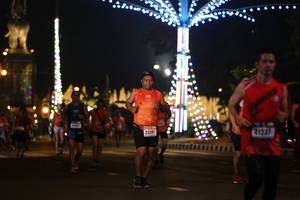 BIB: 23391
                            <button type="button" onclick="openModal(16870450)" class="btn btn-primary btn-sm float-right btn-popup" data-toggle="modal" data-target=".modal-high-quality">
                        <i class="fas fa-shopping-cart"></i> Add to Cart
                    </button>
                                            <button type="button" onclick="isThisMe(16870450, true)" class="btn btn-success btn-sm float-right btn-popup btn-isme hidden" data-toggle="tooltip" data-placement="bottom" title="นี่คือรูปของคุณใช่ไหม คลิกที่นี่เพื่อเอาเข้าอัลบั้ม">
                        <i class="fas fa-plus"></i> Add to album
                    </button>
                    <button type="button" onclick="isThisMe(16870450, false)" class="btn btn-warning btn-sm float-right btn-popup btn-isnotme hidden">
                        <i class="fas fa-ban"></i> Remove from album
                    </button>